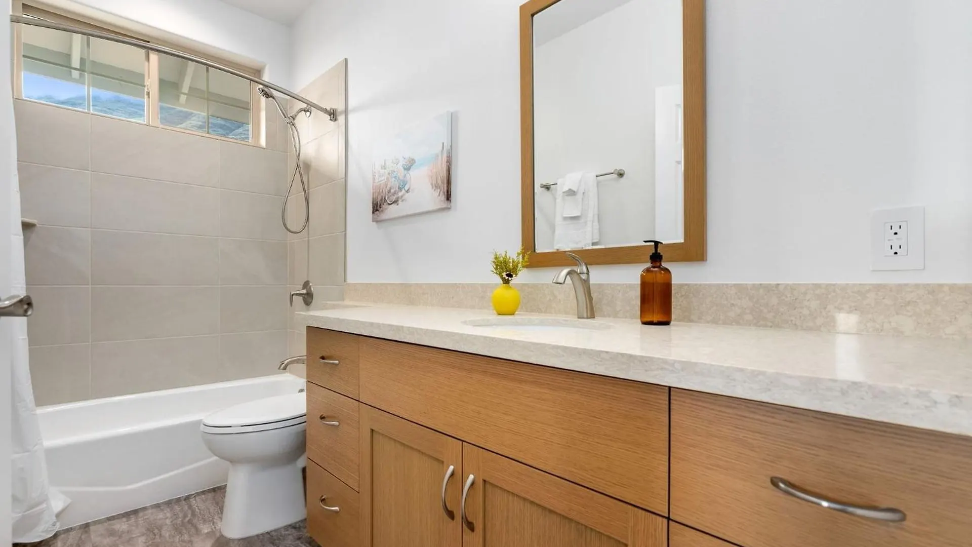 Lealea By Avantstay Ocean Mountain Views Waianae Holiday home